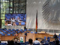 Gerdes,Waßmuth Bundestag Bonn 27Sep22  5436